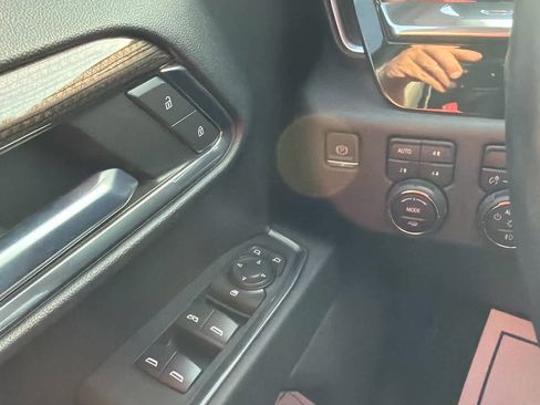 Used 2022 Chevrolet Silverado 1500 LT Trail Boss w/ Protection Package image 18