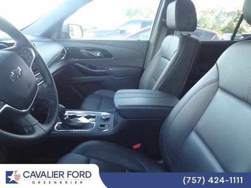 Used 2023 Chevrolet Traverse RS AWD/4WD image 8