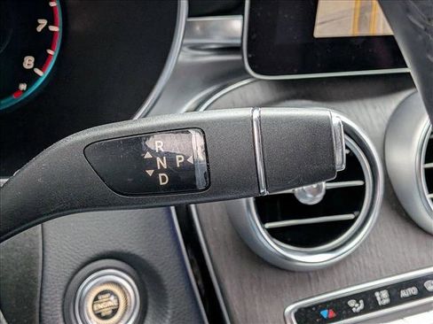 Used 2023 Mercedes-Benz GLC 300 4MATIC Coupe image 11