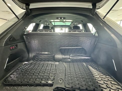 Used 2017 Audi Q7 3.0T Prestige image 41