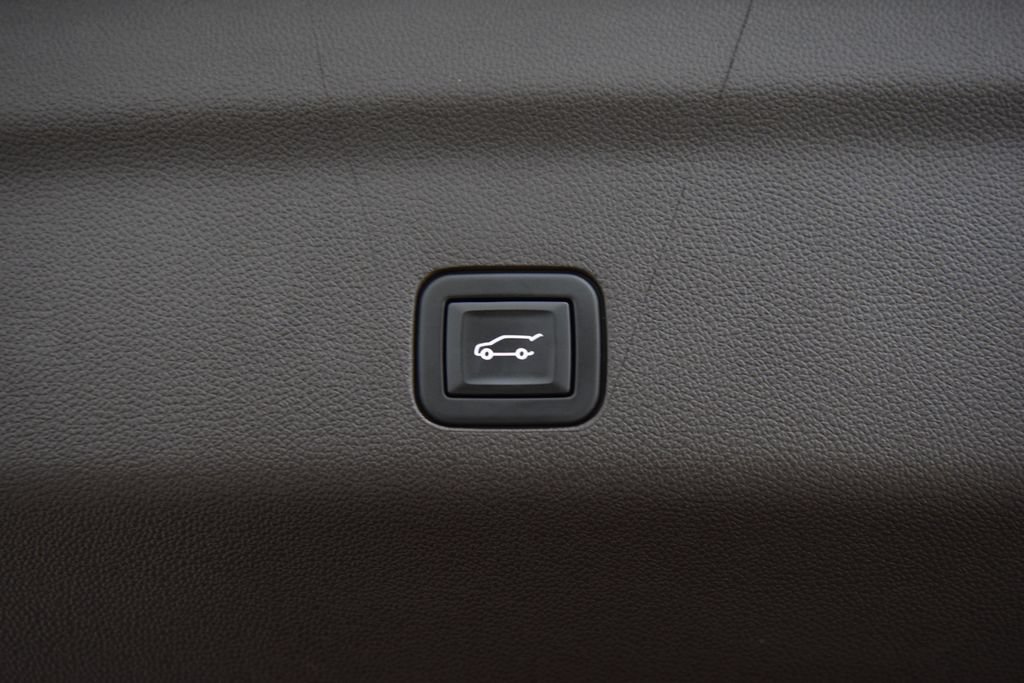 Used 2022 GMC Yukon Denali AWD/4WD image 28