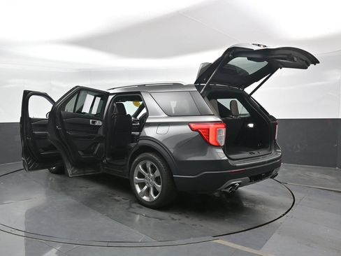 Used 2020 Ford Explorer Platinum w/ Premium Technology Package AWD/4WD image 49