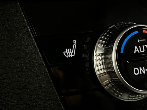 Used 2022 Mitsubishi Outlander SEL image 23