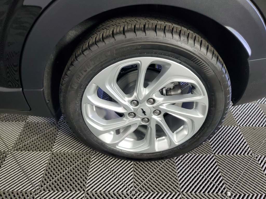 New 2027 Chevrolet Bolt LT w/ Comfort Package FWD image 28