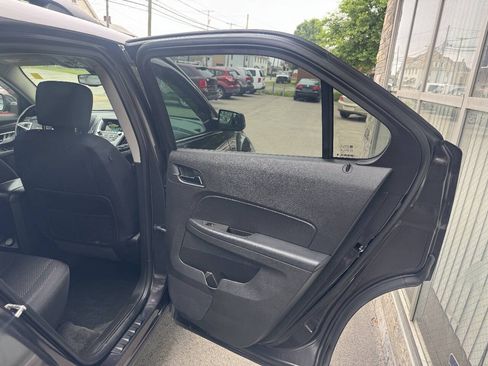 Used 2014 Chevrolet Equinox LT w/ Driver Convenience Package AWD/4WD image 16