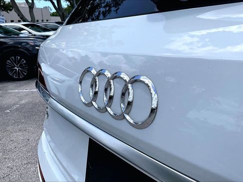 Used 2022 Audi Q7 3.0T Premium Plus AWD/4WD image 31
