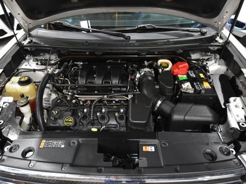 Used 2018 Ford Flex SE FWD image 37