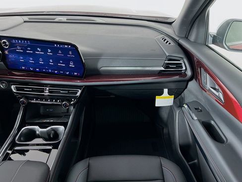 New 2026 Chevrolet Traverse Z71 w/ Driver Confidence Package image 24