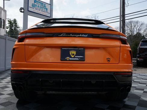 Used 2022 Lamborghini Urus AWD/4WD image 8