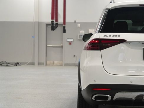 Certified 2024 Mercedes-Benz GLE 350 4MATIC image 11