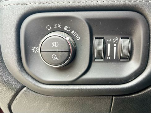 Used 2022 RAM 3500 Limited image 10