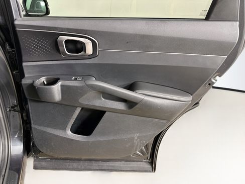 Used 2024 Kia Sorento S FWD image 31