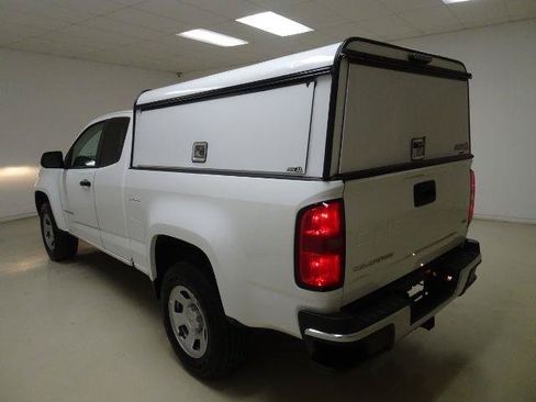 Used 2022 Chevrolet Colorado W/T w/ WT Convenience Package RWD image 4