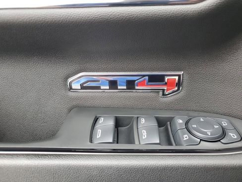 Used 2024 GMC Sierra 1500 AT4 w/ AT4 Premium Package image 28