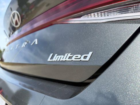 New 2026 Hyundai Elantra Limited FWD image 42
