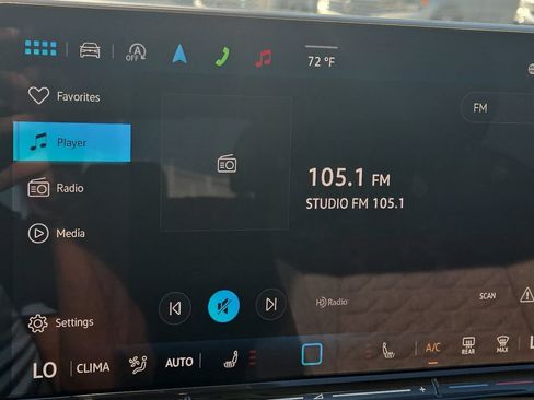 Certified 2025 Volkswagen Tiguan S FWD image 22