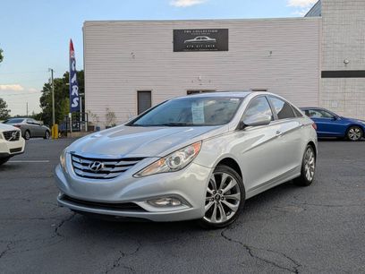 Used 2011 Hyundai Sonata SE w/ Navigation & Sunroof Pkg 4