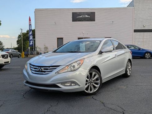 Used 2011 Hyundai Sonata SE w/ Navigation & Sunroof Pkg 4 FWD image 1