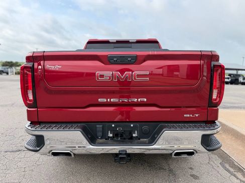 Used 2023 GMC Sierra 1500 SLT w/ SLT Premium Plus Package AWD/4WD image 5