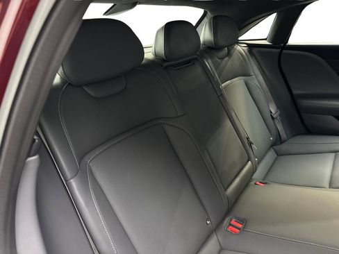 Used 2024 Lucid Air Touring AWD/4WD image 40