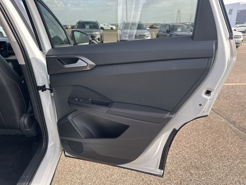 New 2026 Volkswagen Taos SE AWD/4WD image 26