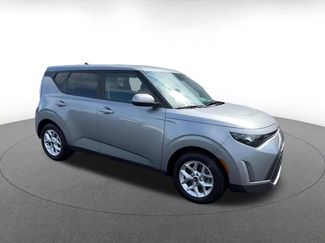 Used 2025 Kia Soul LX w/ LX Technology Package FWD video 2