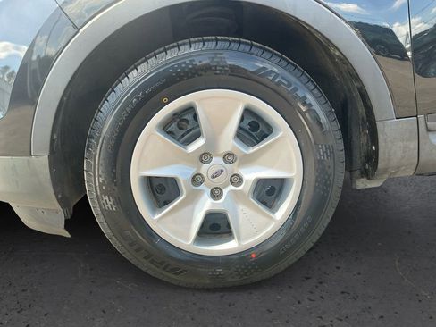 Used 2013 Ford Explorer FWD image 13