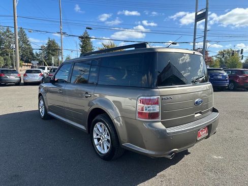 Used 2013 Ford Flex SE image 9