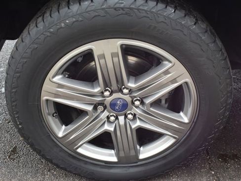 Used 2020 Ford F150 Lariat w/ Equipment Group 502A Luxury image 56