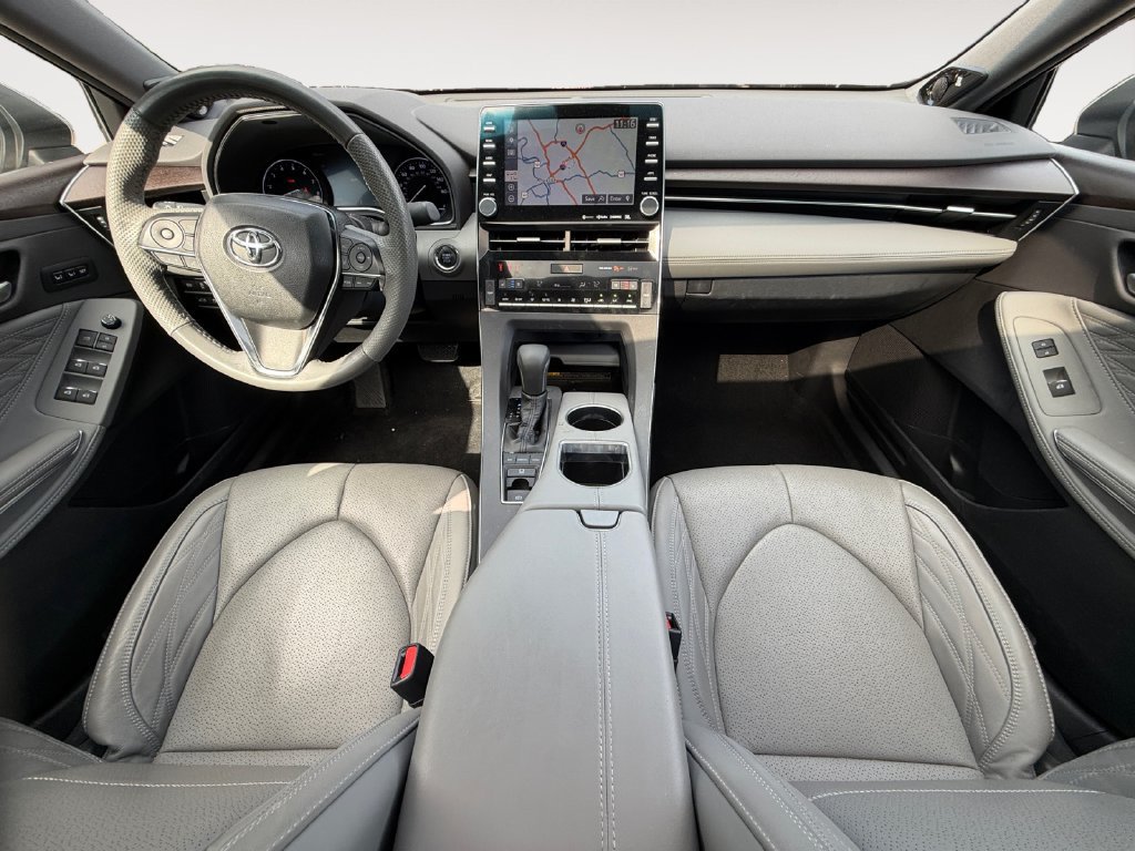 Used 2019 Toyota Avalon Limited FWD image 12