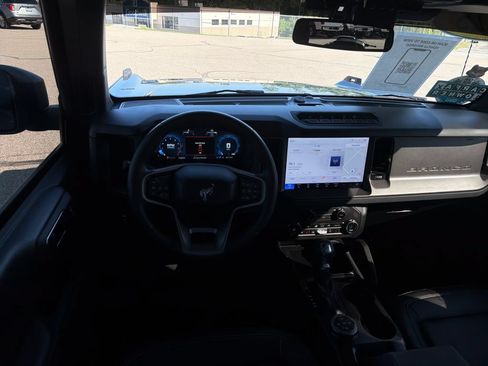 Used 2025 Ford Bronco Badlands AWD/4WD image 21