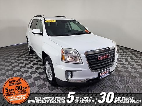 Used 2017 GMC Terrain SLE w/ Convenience Package image 2