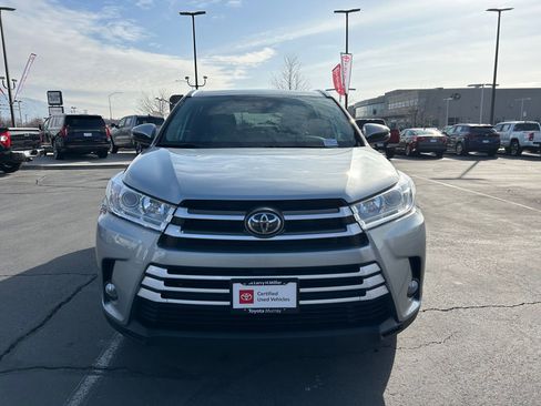 Certified 2019 Toyota Highlander XLE image 8