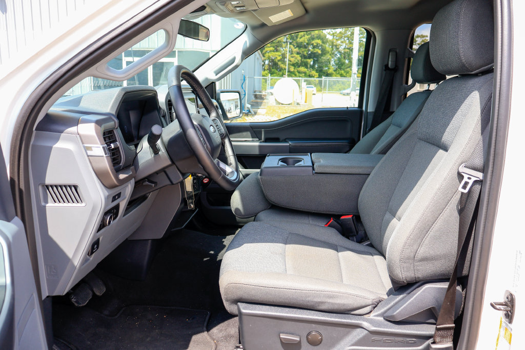 Used 2025 Ford F150 XLT w/ Equipment Group 301A Standard AWD/4WD image 7