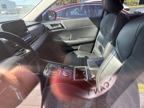 Used 2024 Mitsubishi Outlander FWD image 5