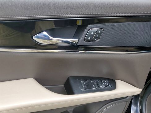 Certified 2022 Lincoln Nautilus Reserve image 18