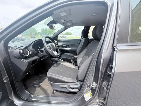 Used 2020 Nissan Kicks SV FWD image 8