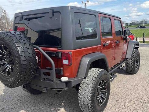 Used 2014 Jeep Wrangler Unlimited Rubicon w/ Dual Top Group image 7