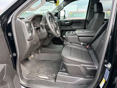 Used 2026 GMC Sierra 3500 Pro w/ Convenience Package image 11