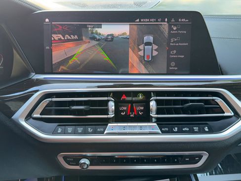 Used 2019 BMW X7 xDrive50i w/ M Sport Package AWD/4WD image 28