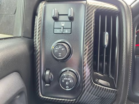 Used 2015 GMC Sierra 1500 SLE AWD/4WD image 15