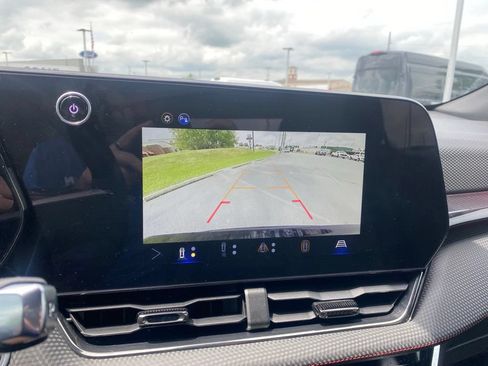 Used 2025 Chevrolet Equinox RS w/ Safety and Technology Package FWD image 21