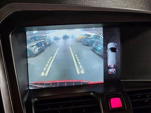 Used 2015 Volvo XC60 T6 R-Design Premier Plus image 13