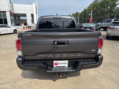 Certified 2023 Toyota Tacoma TRD Off-Road w/ Technology Package AWD/4WD image 4