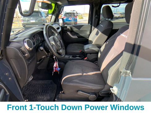 Used 2017 Jeep Wrangler Rubicon w/ Power Convenience Group image 10