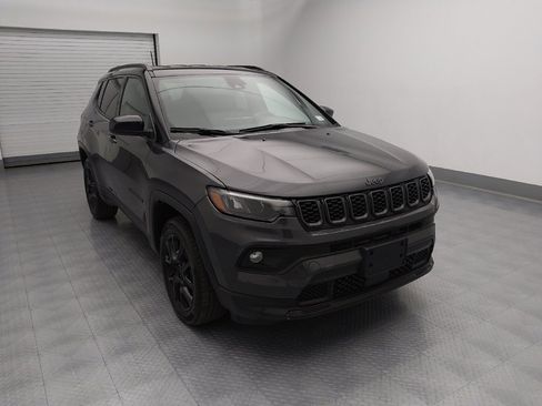 Used 2024 Jeep Compass Latitude w/ Altitude Special Edition image 14
