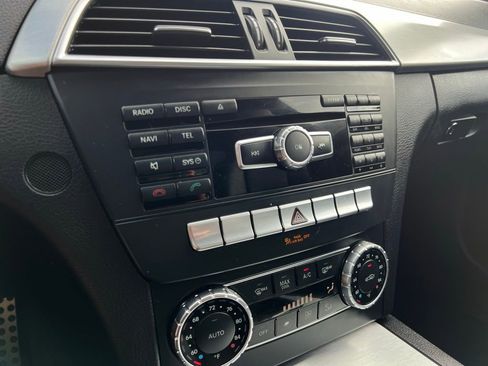 Used 2014 Mercedes-Benz C 250 Sedan image 41