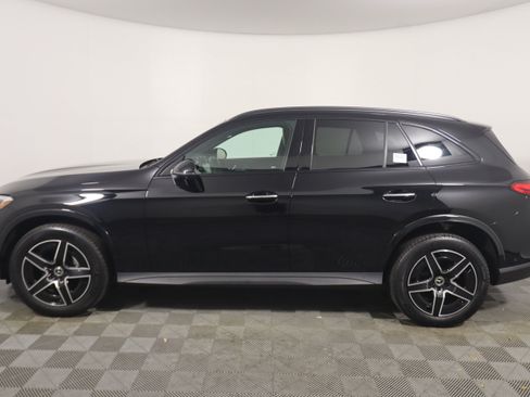 Used 2025 Mercedes-Benz GLC 300 GLC 300 image 2