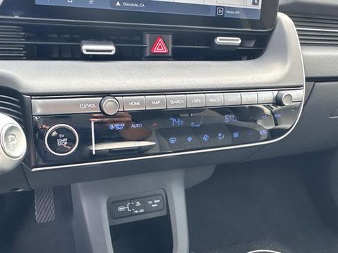 Used 2025 Hyundai Ioniq 5 SE RWD image 25