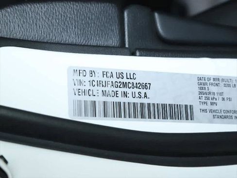 Certified 2021 Jeep Grand Cherokee Laredo X image 20